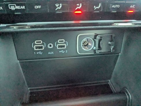 New 2025 Jeep Grand Cherokee Limited image 25