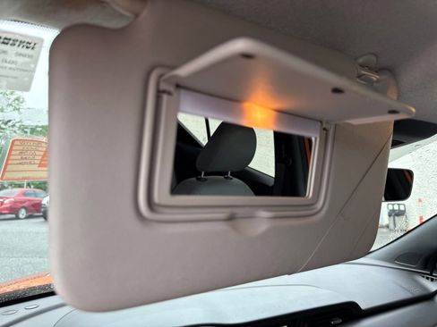 Used 2022 Nissan Kicks SR w/ Premium Package FWD image 27