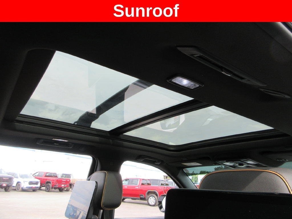 Used 2021 GMC Yukon AT4 w/ AT4 Premium Plus Package AWD/4WD image 17