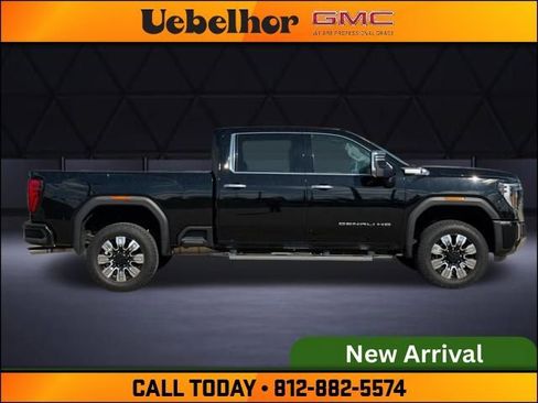 Used 2024 GMC Sierra 2500 Denali w/ Denali Reserve Package image 3