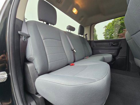 Used 2017 RAM 2500 Tradesman w/ Chrome Appearance Group image 15