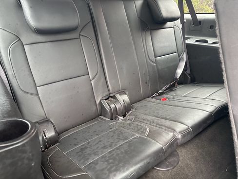 Used 2016 Chevrolet Suburban LT AWD/4WD image 20