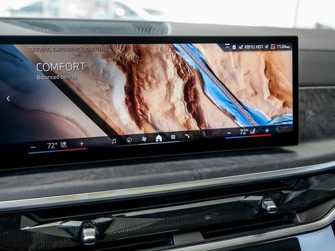 New 2026 BMW X7 xDrive40i w/ M Sport Package image 14