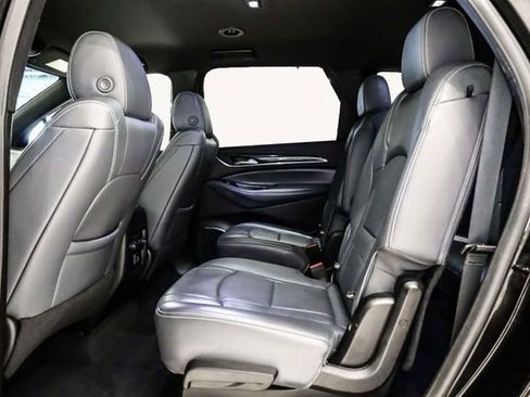 Used 2024 Buick Enclave Essence w/ Sport Touring Edition image 28