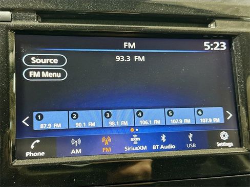 Used 2020 Nissan Rogue SV image 16