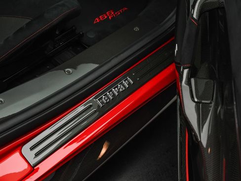 Used 2020 Ferrari 488 Pista Coupe RWD image 39