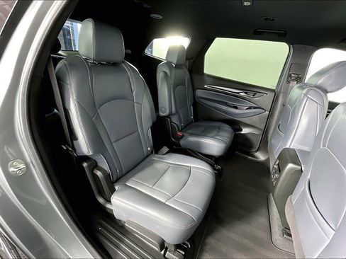 Used 2024 Buick Enclave Premium image 37
