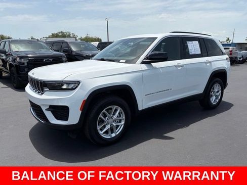 Used 2025 Jeep Grand Cherokee Laredo X w/ Luxury Tech Group I RWD image 3