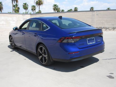 Used 2024 Honda Accord Sport image 6