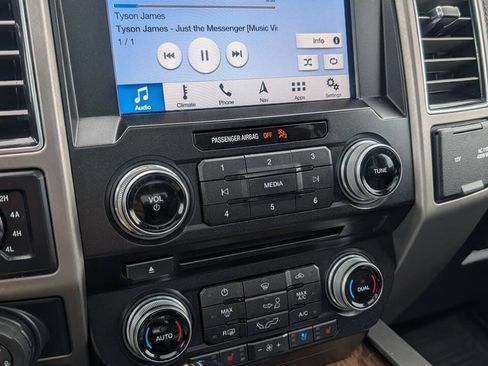 Used 2018 Ford F150 Limited AWD/4WD image 32