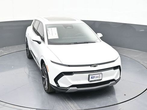 New 2025 Chevrolet Equinox EV LT image 62