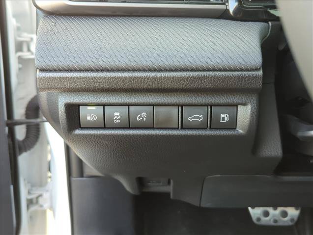 Certified 2026 Toyota Camry SE FWD image 15