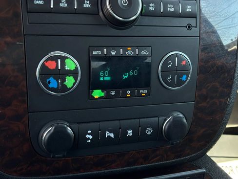 Used 2008 GMC Sierra 1500 Denali AWD/4WD image 38