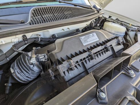 Used 2022 GMC Savana 3500 w/ Power Convenience Package image 32