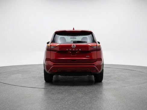 Used 2025 Nissan Rogue SV image 7