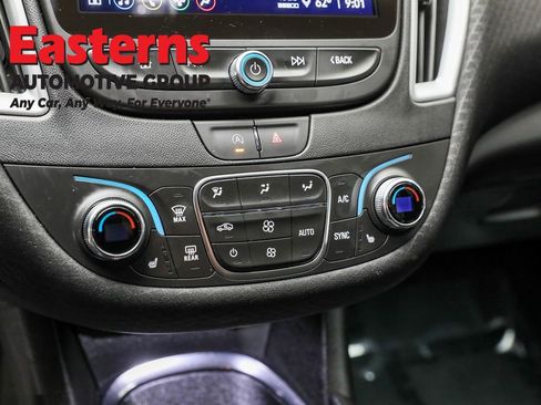 Used 2024 Chevrolet Malibu LT image 20