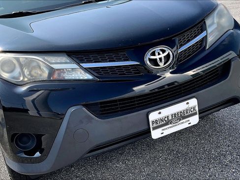 Used 2014 Toyota RAV4 LE FWD image 28