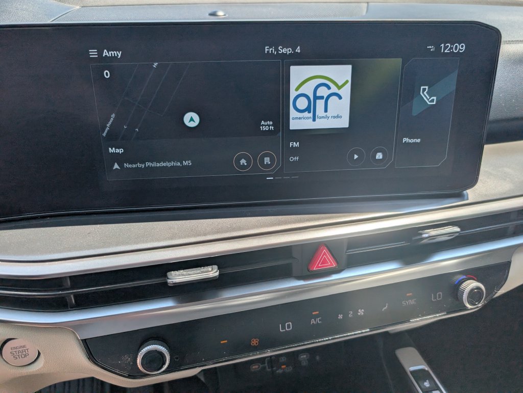 Used 2025 Kia Sorento S FWD image 13