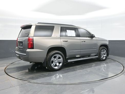 Used 2017 Chevrolet Tahoe LT w/ LT Signature Package image 7