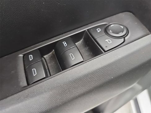 Used 2023 GMC Canyon Elevation w/ Convenience Package image 36