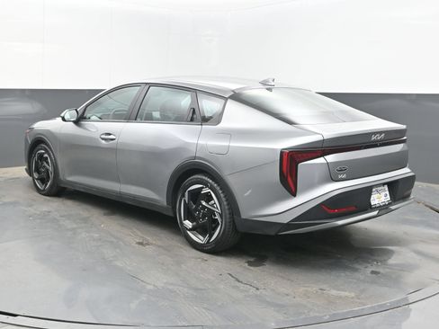 Used 2025 Kia K4 EX FWD image 6