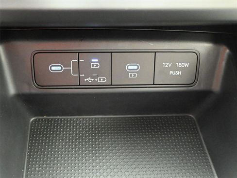 New 2026 Hyundai Tucson SE image 16