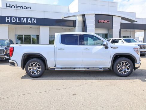 New 2026 GMC Sierra 1500 SLT w/ SLT Premium Package AWD/4WD image 2