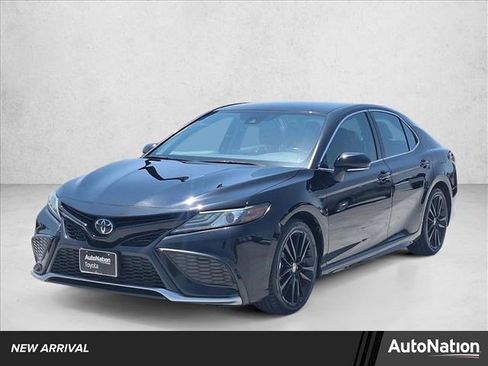 Used 2024 Toyota Camry XSE FWD image 1