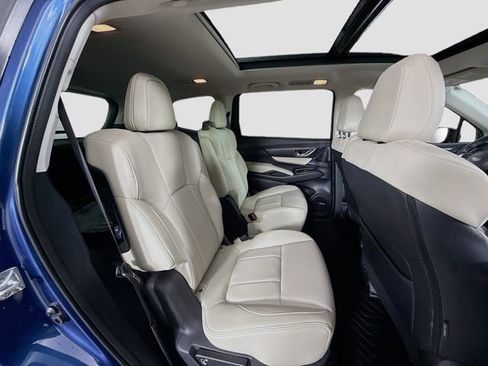Used 2022 Subaru Ascent Limited w/ Technology Package image 29