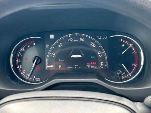 Certified 2025 Toyota RAV4 XLE FWD image 31