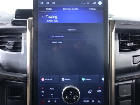 Used 2022 Ford F150 Lightning Lariat image 20