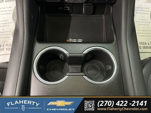 Used 2023 Chevrolet Tahoe Z71 w/ Luxury Package AWD/4WD image 32