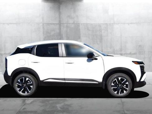New 2026 Nissan Kicks SV w/ Cold Weather Package image 5