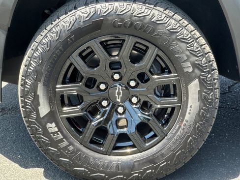 Used 2026 Chevrolet Colorado Trail Boss AWD/4WD image 41