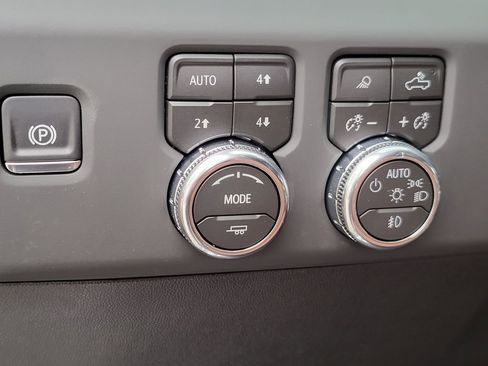 New 2026 GMC Sierra 2500 Denali Ultimate w/ Max Trailering Package image 28