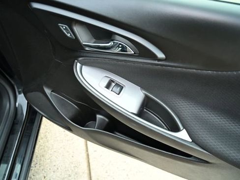 Used 2023 Chevrolet Malibu LT image 58