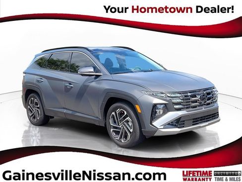 Used 2025 Hyundai Tucson Limited FWD image 1