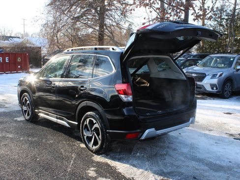 Used 2023 Subaru Forester Touring image 7