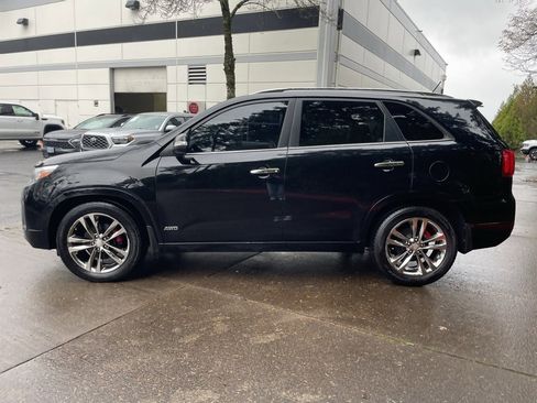 Used 2014 Kia Sorento SX w/ 3rd Row Package image 9