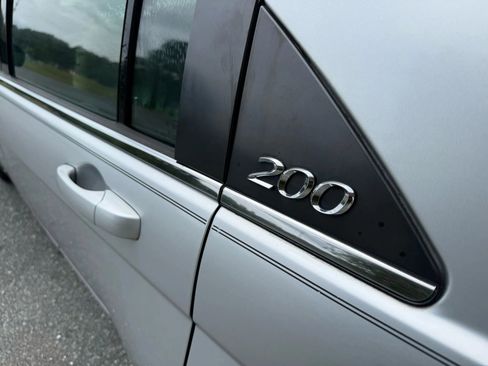 Used 2012 Chrysler 200 LX image 13
