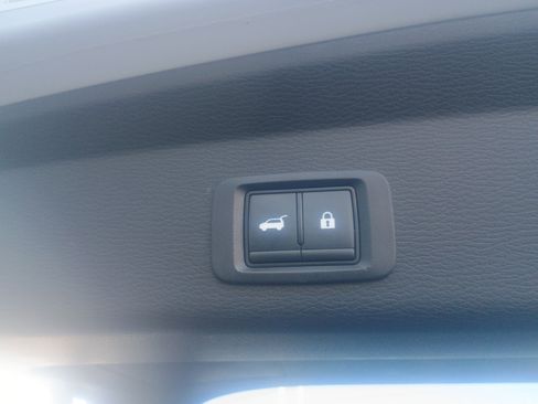 Used 2024 Mitsubishi Outlander SE image 10