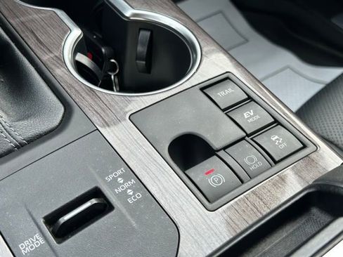 Used 2023 Toyota Highlander Limited image 49