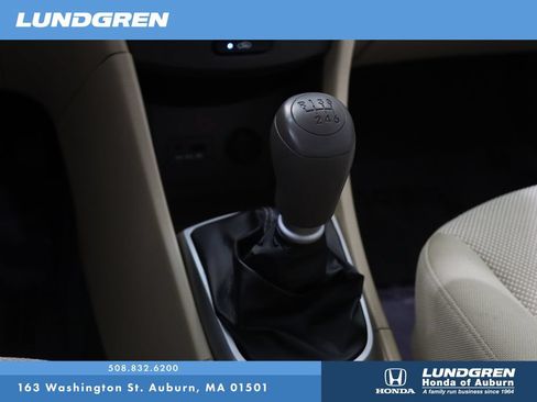 Used 2012 Hyundai Accent GLS w/ Comfort Pkg 2 FWD image 24