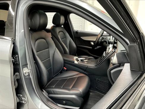 Used 2020 Mercedes-Benz C 300 4MATIC Sedan image 12
