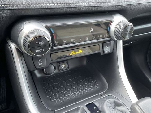 Used 2024 Toyota RAV4 XLE image 29