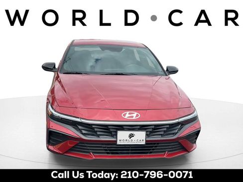 Certified 2025 Hyundai Elantra Sport image 2