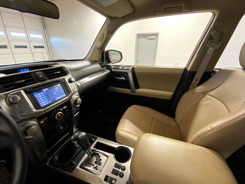 Used 2017 Toyota 4Runner SR5 image 22