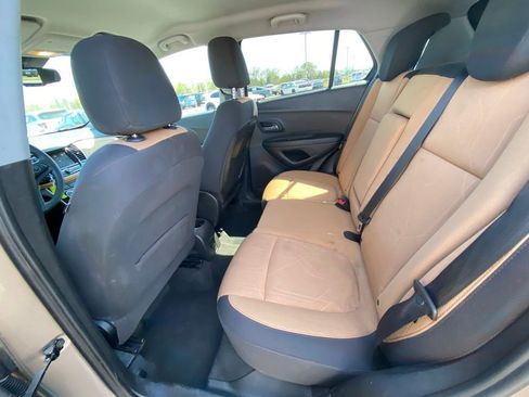 Used 2018 Chevrolet Trax LT image 22