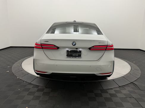 Used 2025 BMW 540i xDrive AWD/4WD image 7