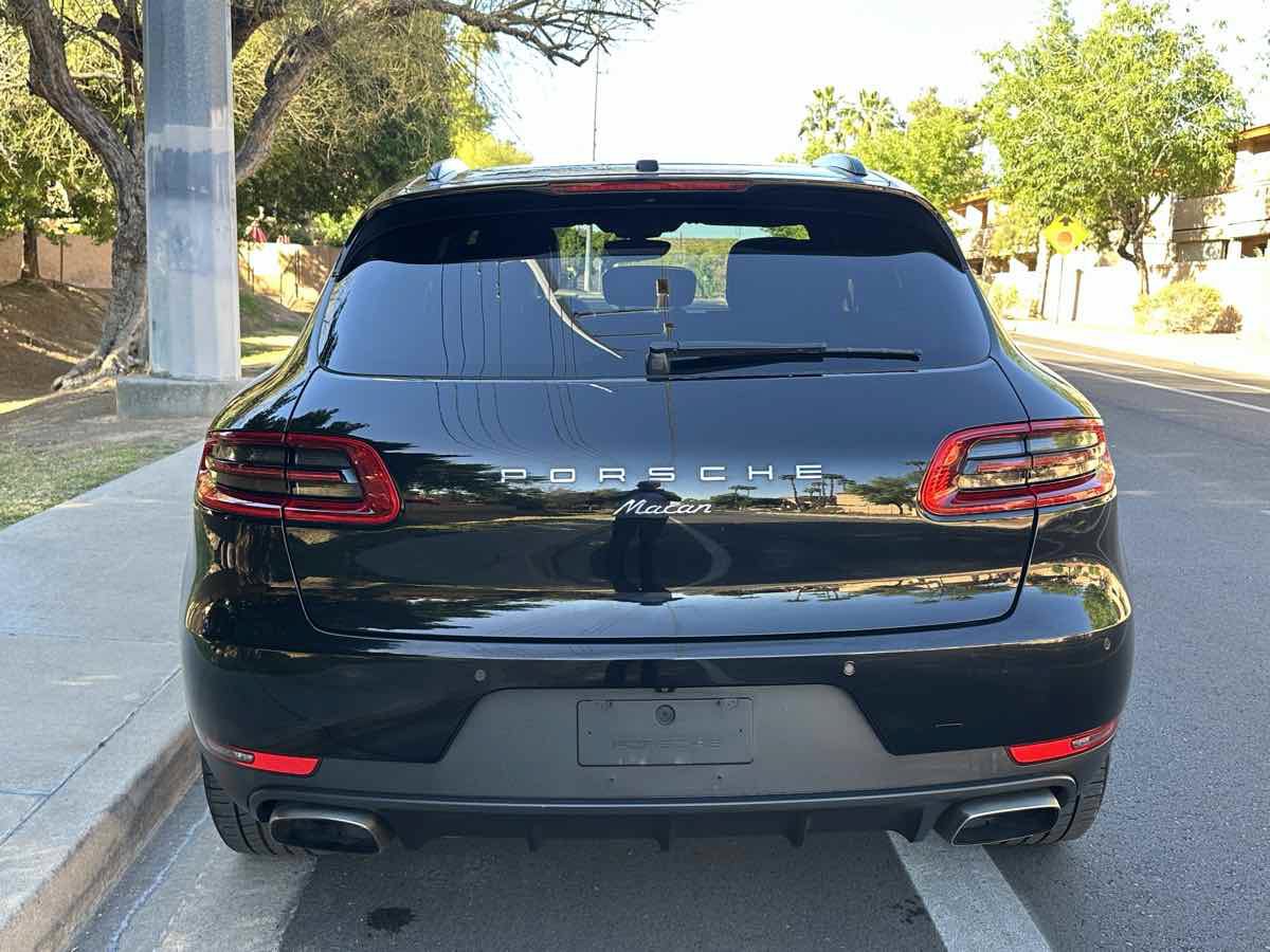 Used 2018 Porsche Macan AWD/4WD image 7
